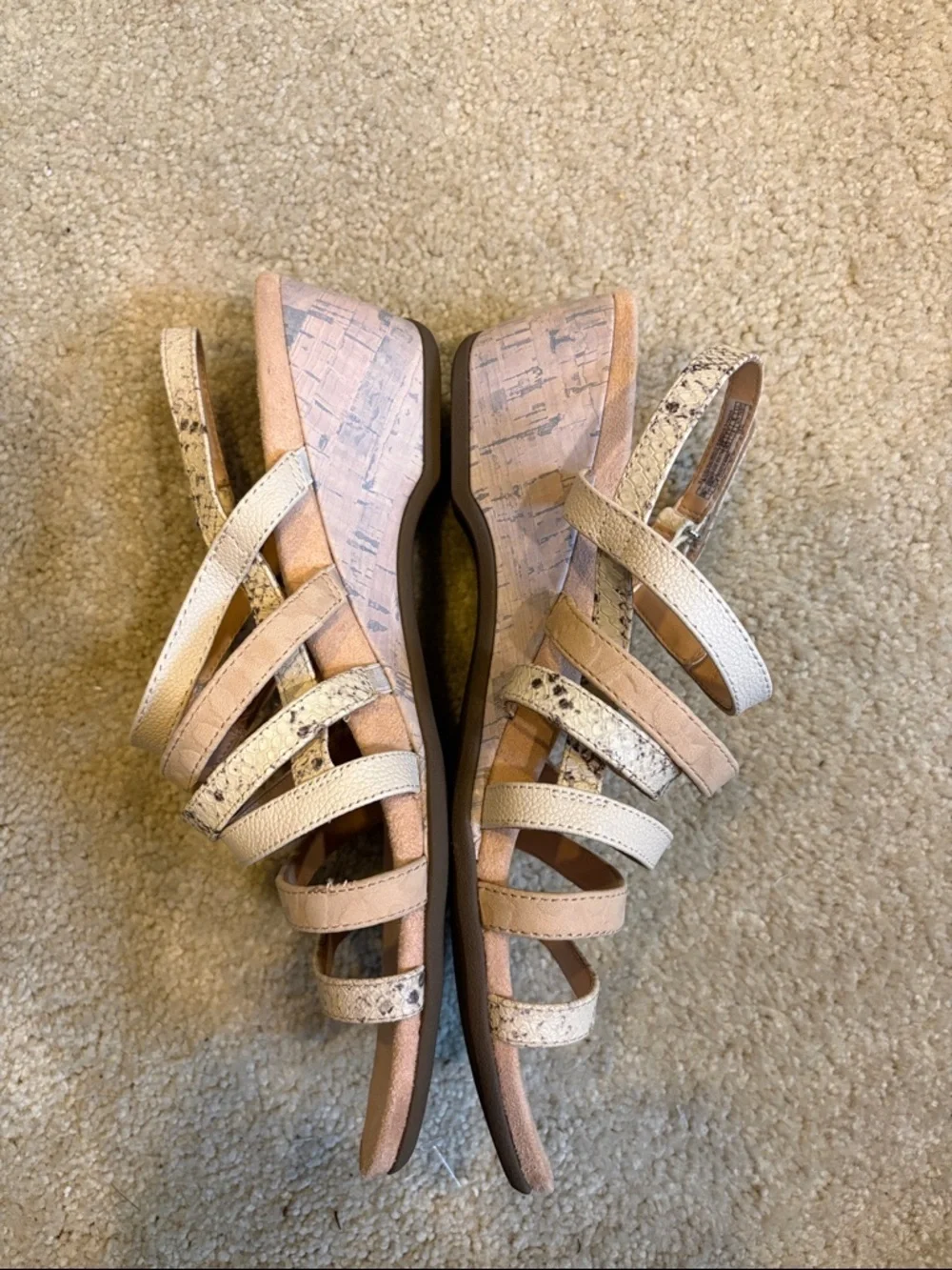 Vionic Beige Snake-Print Multi-Strap “Tess” Wedge Sandals w/Velcro Close-Size 11